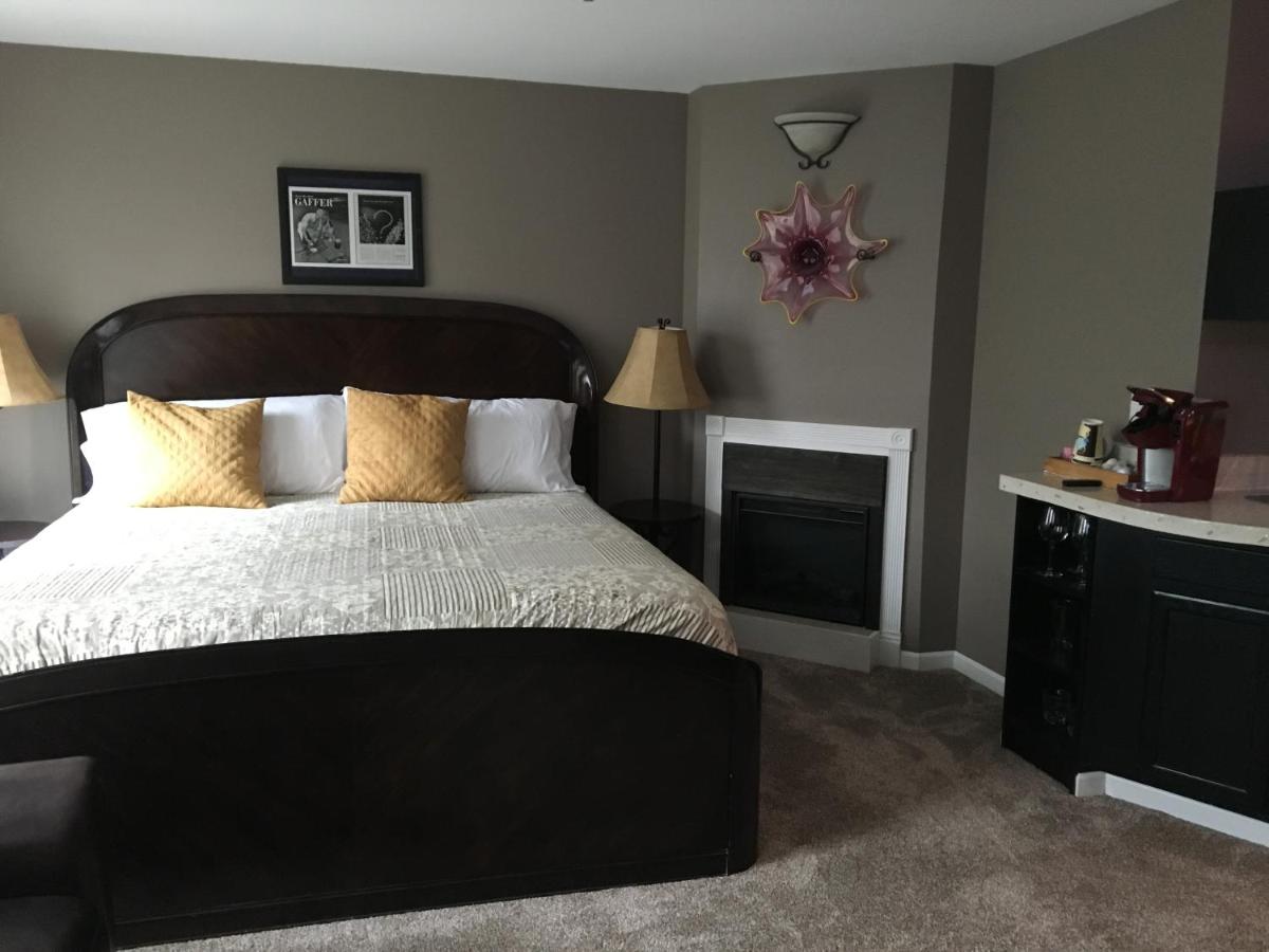 King Studio with Sofa Bed at Lodging at the Gaffer Inn