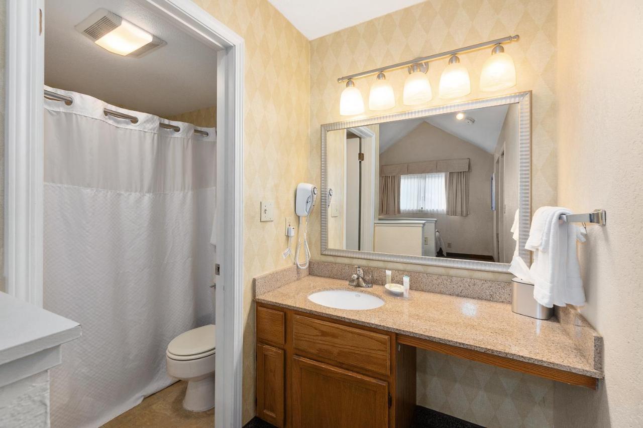 Two-Bedroom Loft Suite at Residences at Daniel Webster