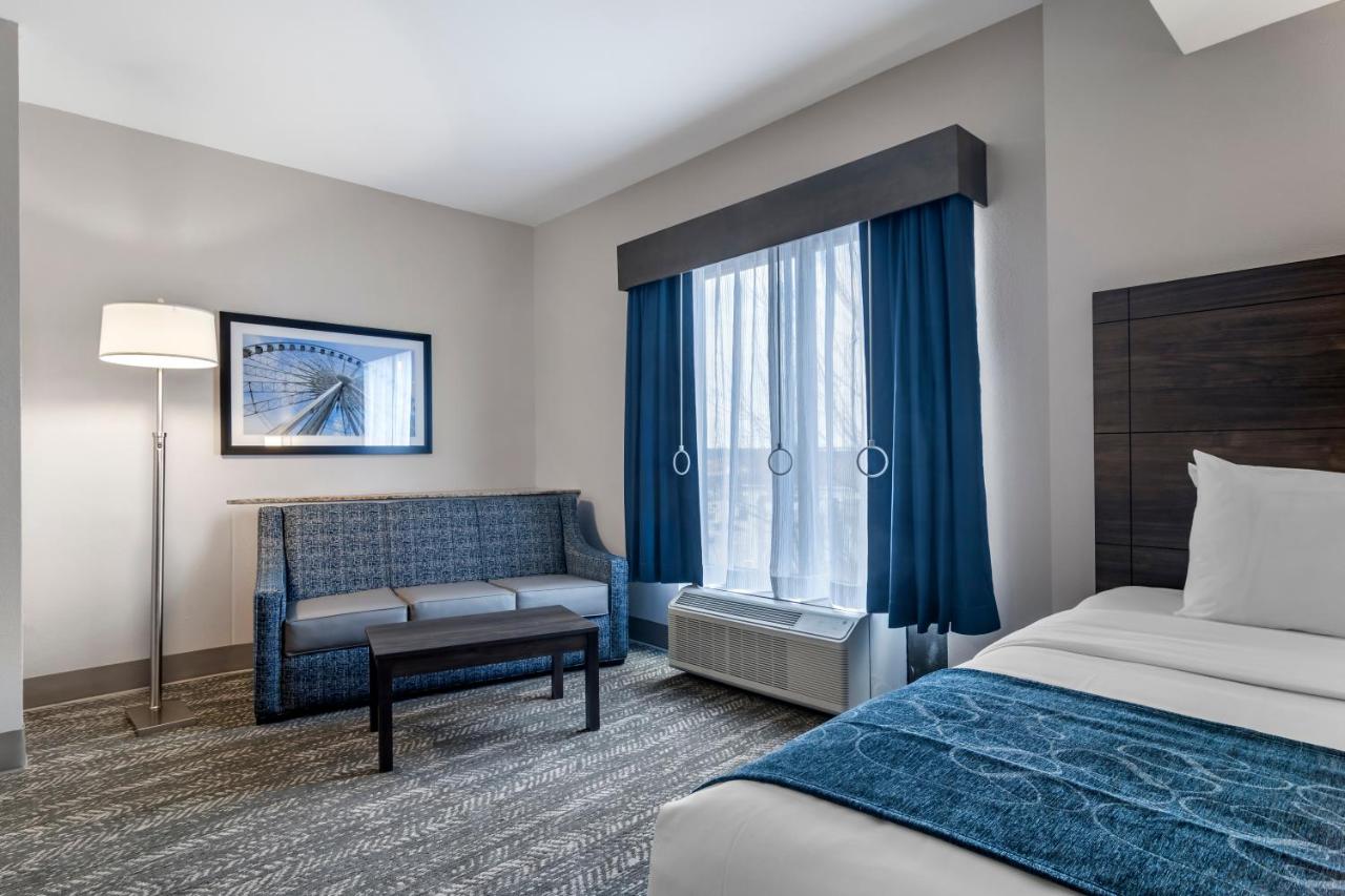 King Suite - Non-Smoking at Comfort Suites McDonough Atlanta South