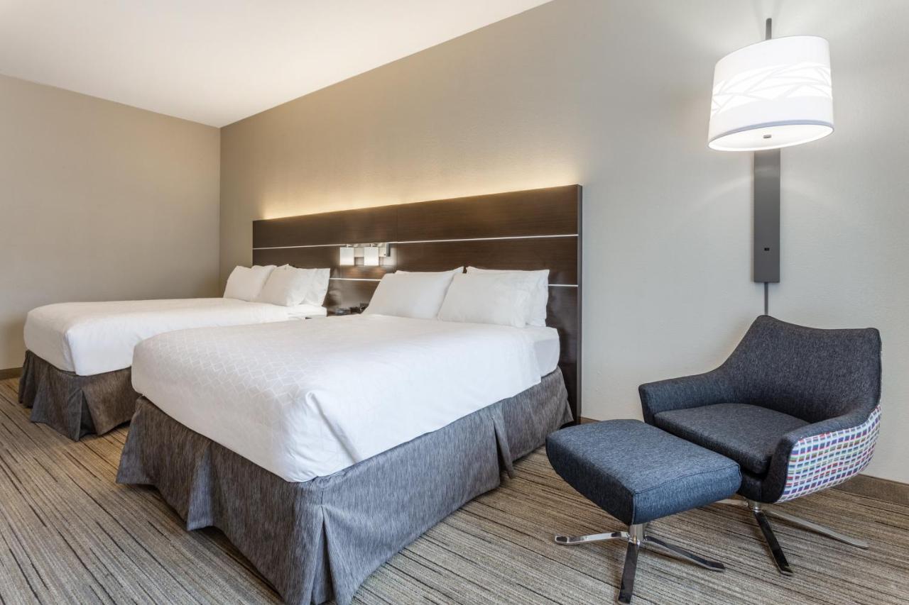 Queen Room with Two Queen Beds - Non-Smoking at Holiday Inn Express & Suites White Haven - Poconos by IHG