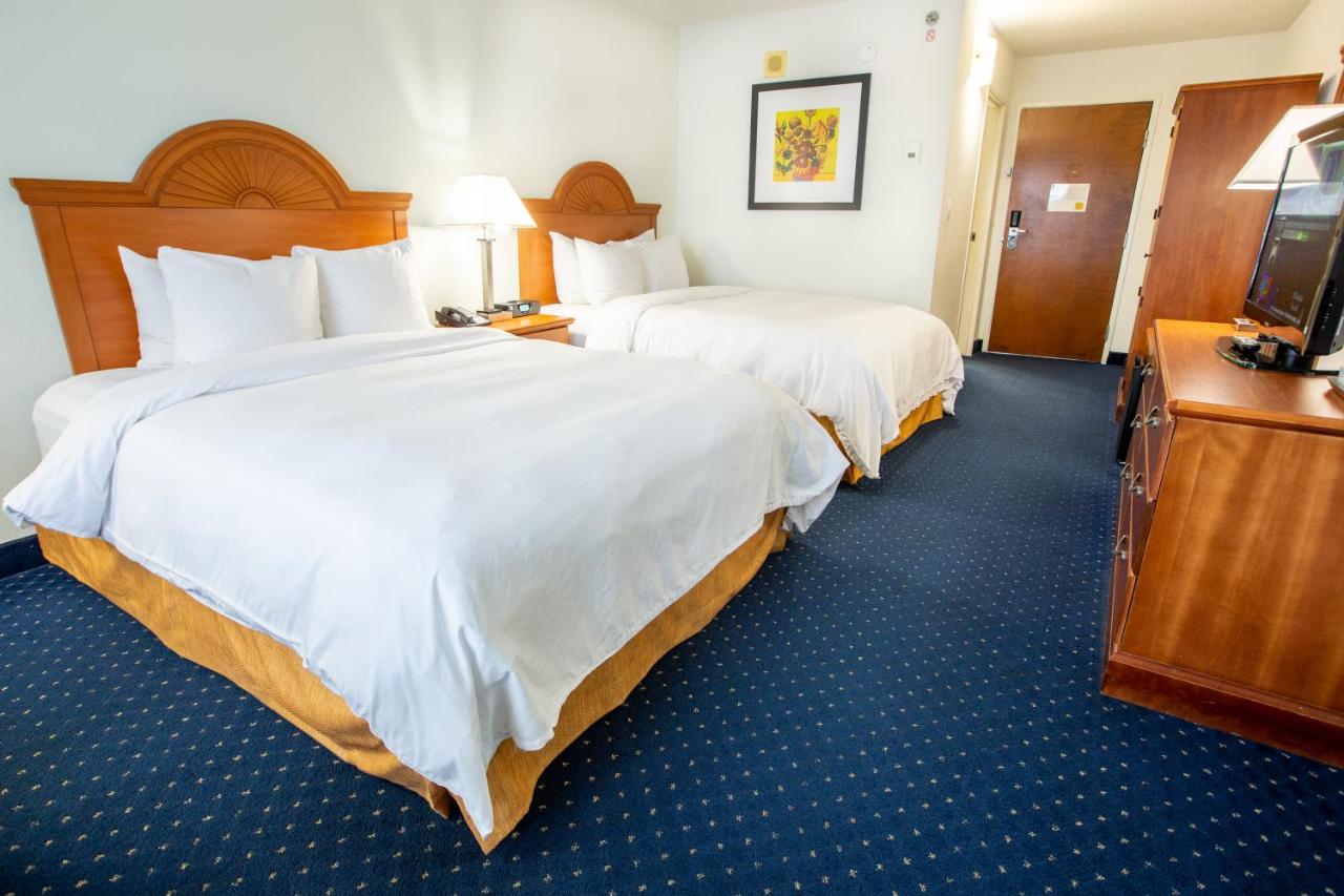 Queen Room with Two Queen Beds - Non-Smoking at Radisson Hotel Branson