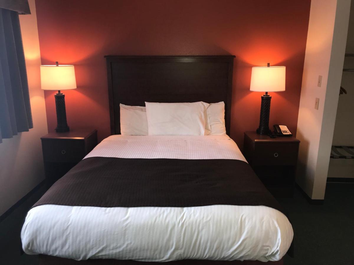 Queen Room - Non-Smoking at AmericInn by Wyndham Blackduck