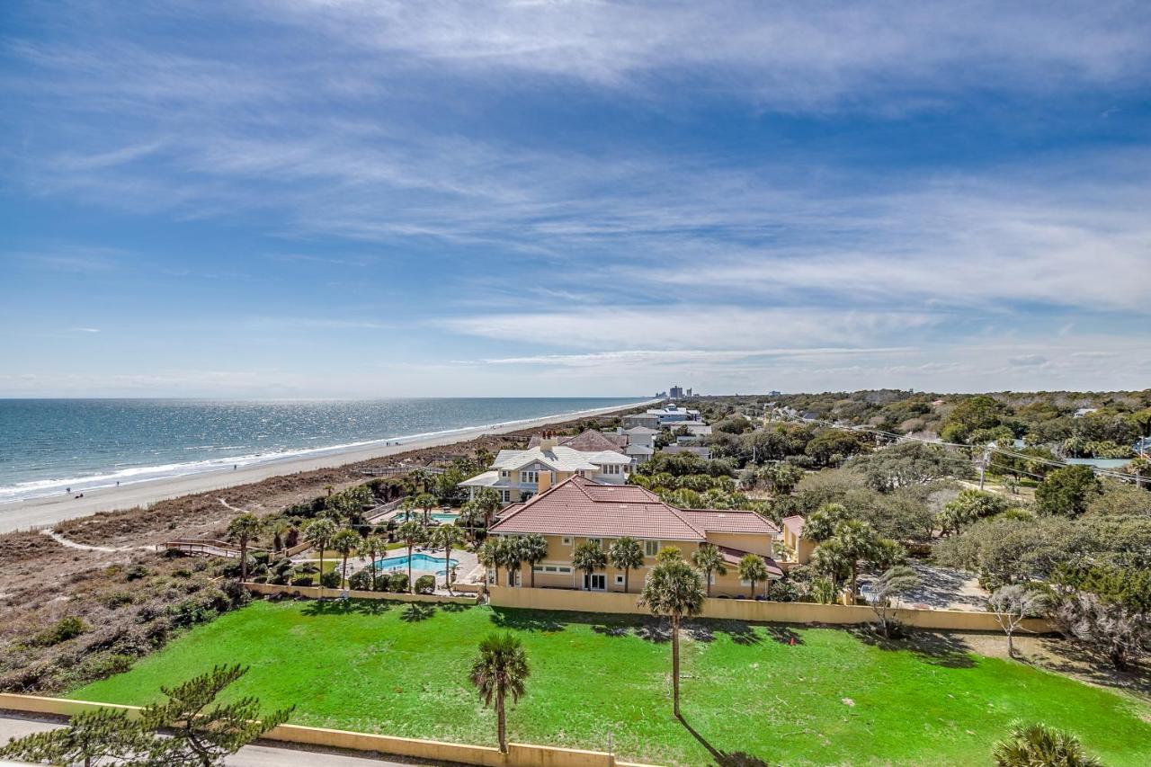 Oceanfront Two-Bedroom Apartment with Partial View at Dunes Village Resort