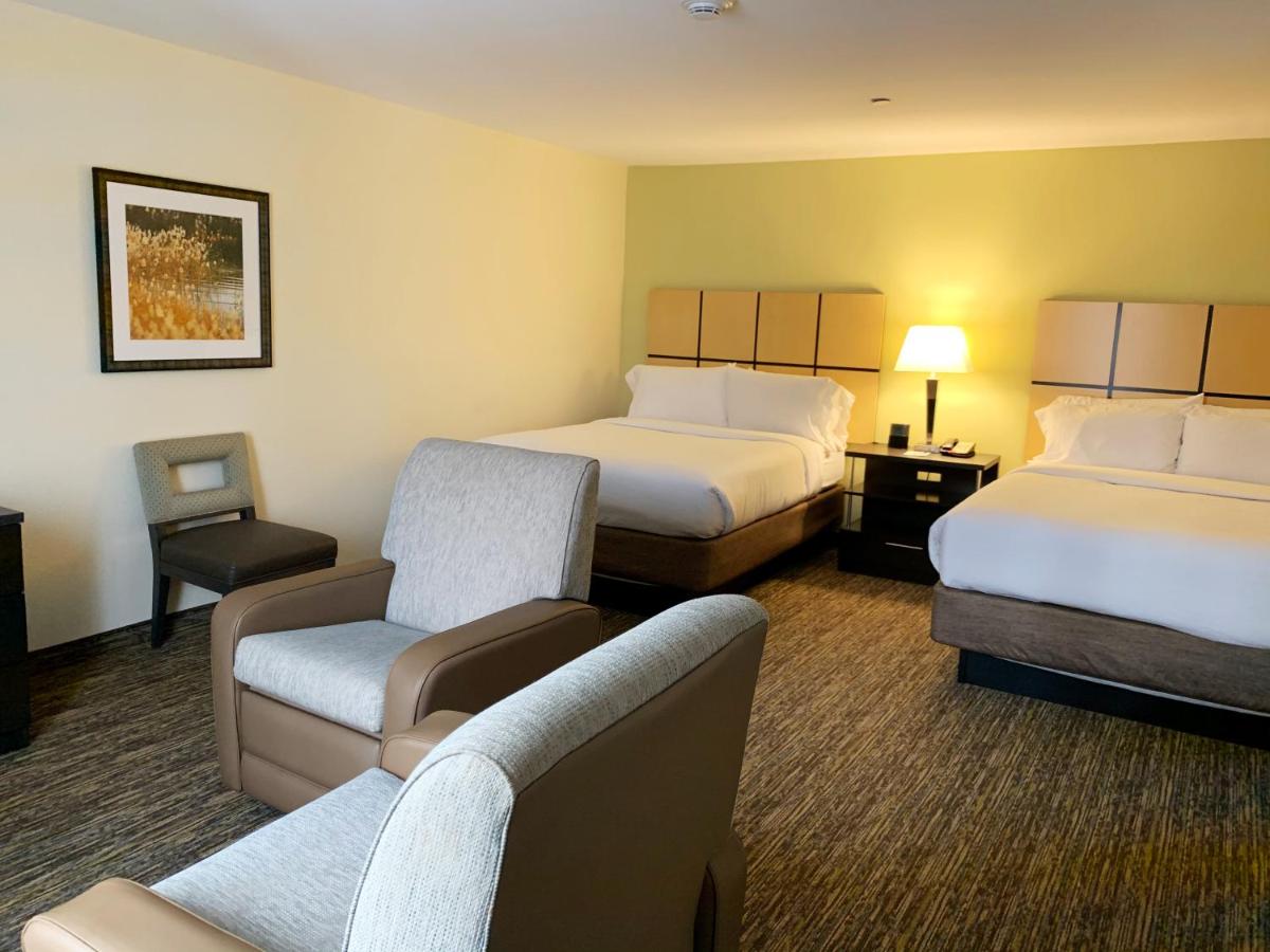 Queen Suite with Two Queen Beds - Non-Smoking at Candlewood Suites Belle Vernon, an IHG Hotel