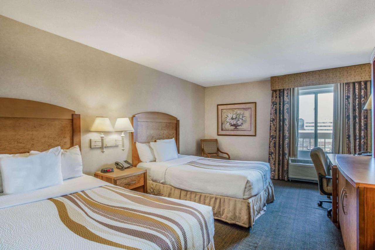 Double Room with Two Double Beds - Mobility Access at La Quinta Inn & Suites by Wyndham Islip - MacArthur Airport