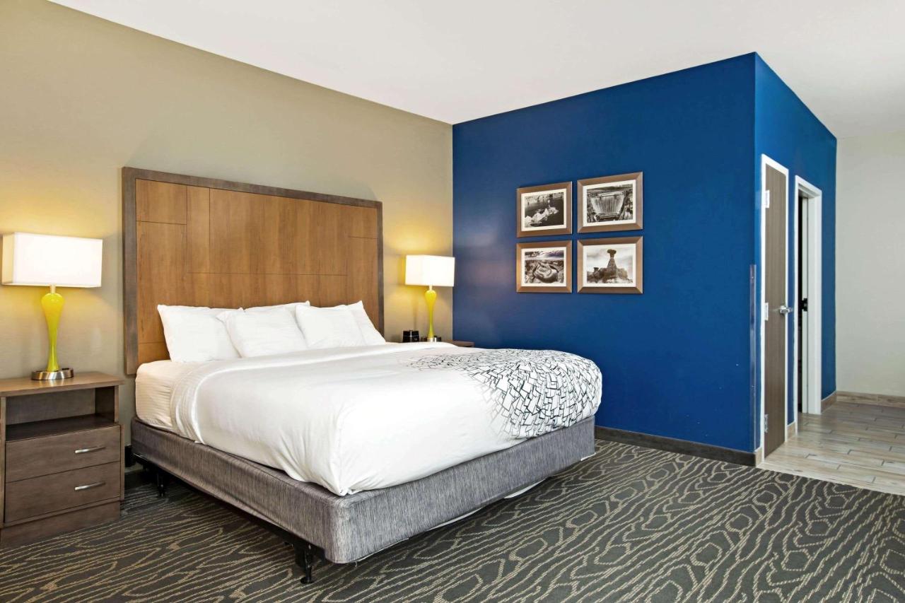 King Room - Mobility Access/Non-Smoking at La Quinta Inn & Suites by Wyndham Page at Lake Powell