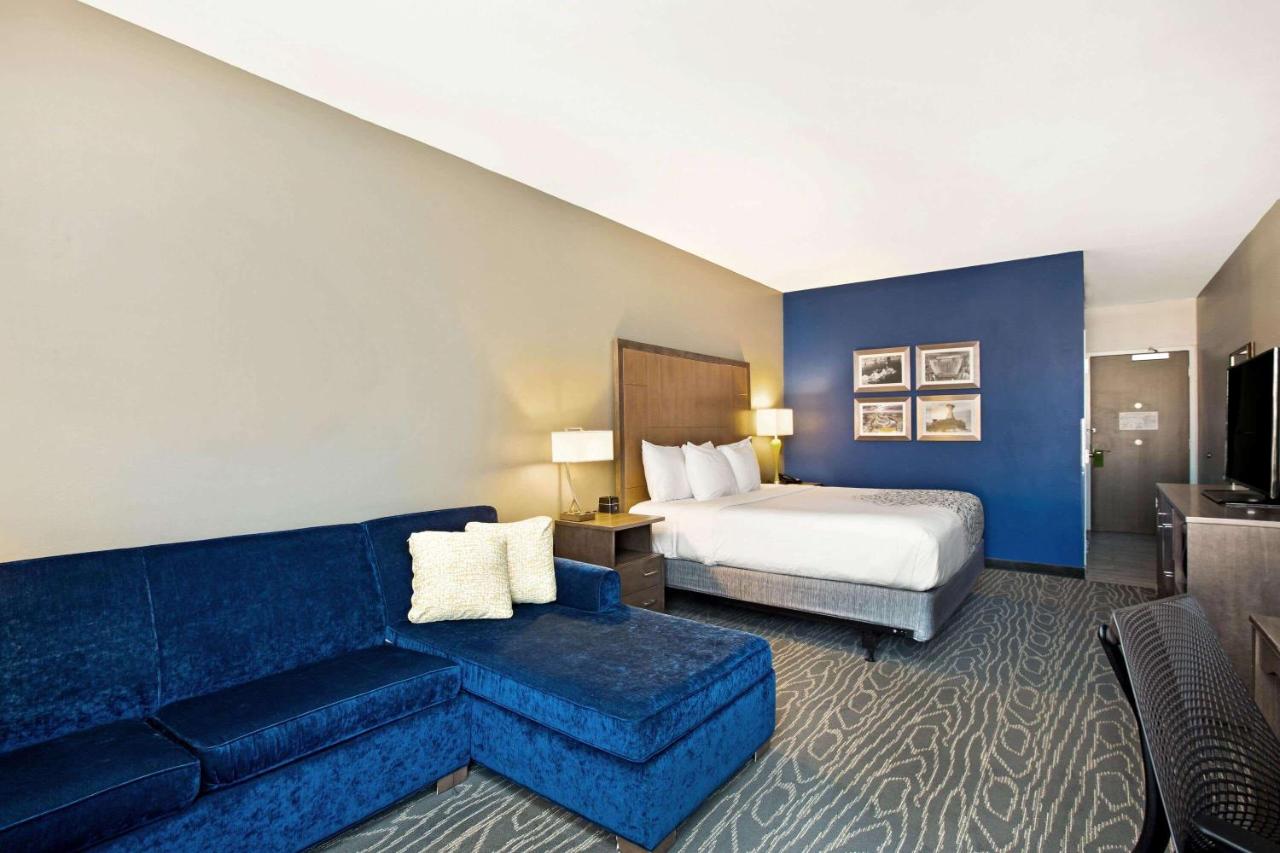 Deluxe King Room - Mobility Access/Non-Smoking at La Quinta Inn & Suites by Wyndham Page at Lake Powell