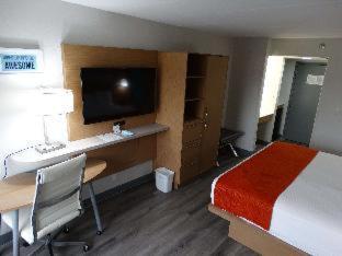 Room #28288023 at Best Western PLUS Executive Hotel