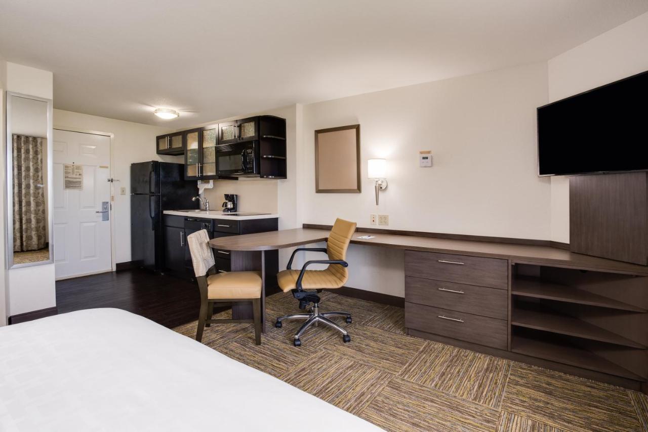 Queen Studio - Non-Smoking at Candlewood Suites Ft. Lauderdale Airport/Cruise, an IHG Hotel