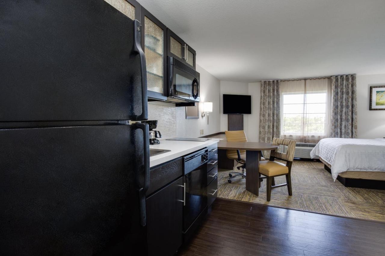 Queen Studio - Non-Smoking at Candlewood Suites Ft. Lauderdale Airport/Cruise, an IHG Hotel