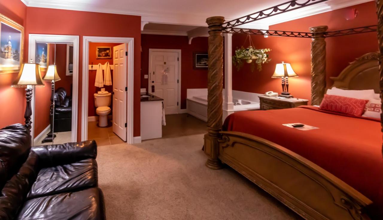 Luxury Suite at Depot Inn and Suites