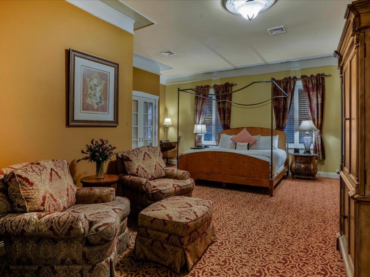 Club Room/ Coach Room at The Inn At Leola Village, a Historic Hotel of America