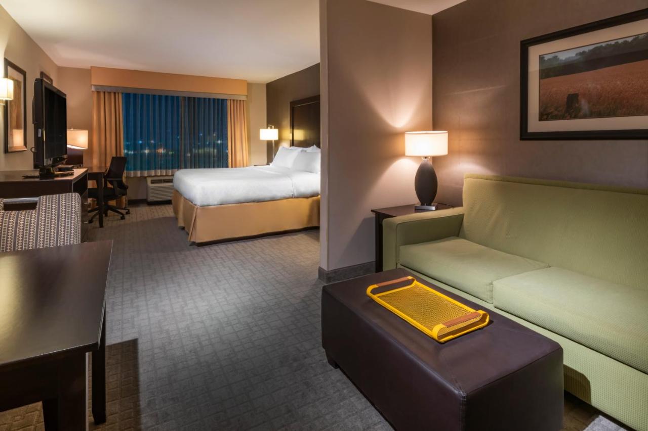 Accessible King Room with 1 King Bed at Holiday Inn Express Hotel & Suites Hays by IHG