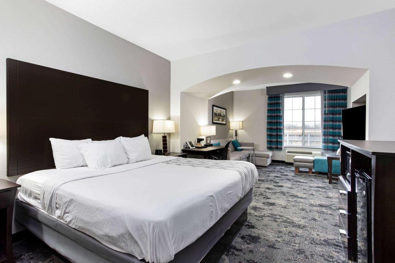 Deluxe King Suite - Non-Smoking at La Quinta Inn & Suites by Wyndham Columbus - Edinburgh