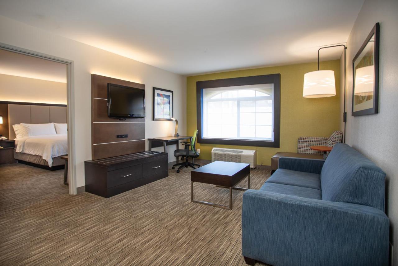 King Suite - Non-Smoking at Holiday Inn Express Prescott by IHG