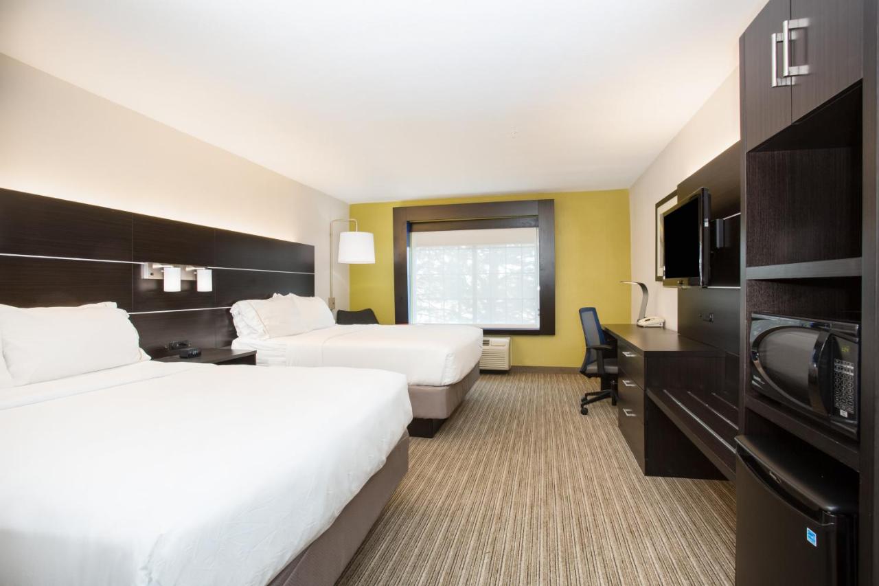 Queen Room with Two Queen Beds at Holiday Inn Express Hotel & Suites Ft. Collins by IHG