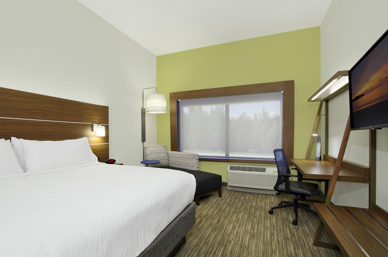 King Room - Hearing Accessible at Holiday Inn Express Jasper, an IHG Hotel
