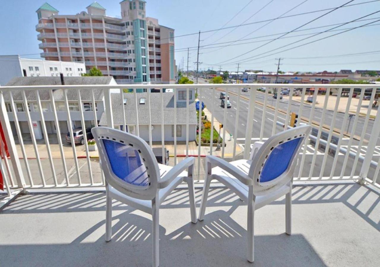 Queen Suite with Two Queen Beds, Street View - No Pets Allowed at Coastal Palms Inn & Suites