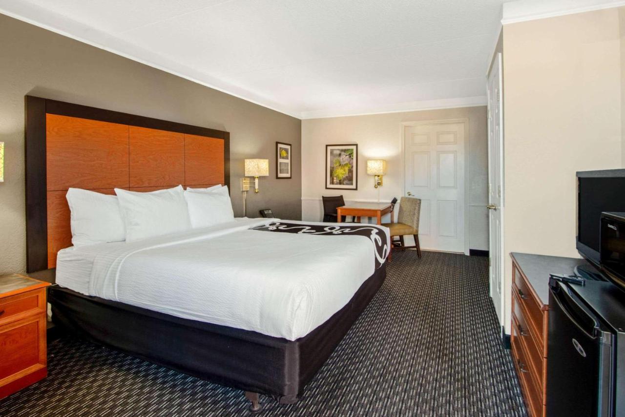 King Room - Disability Access at La Quinta Inn by Wyndham Santa Fe