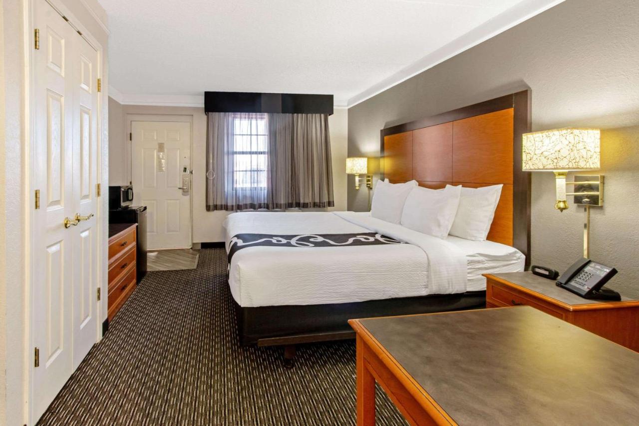 King Room - Disability Access at La Quinta Inn by Wyndham Santa Fe