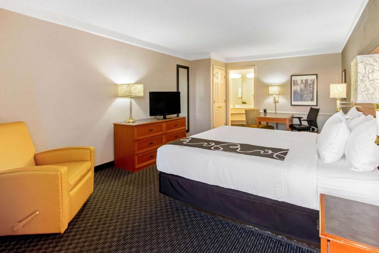King Room - Disability Access at La Quinta Inn by Wyndham Santa Fe