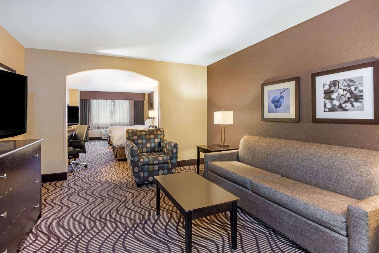 Executive Queen Room at La Quinta Inn & Suites by Wyndham Meridian / Boise West