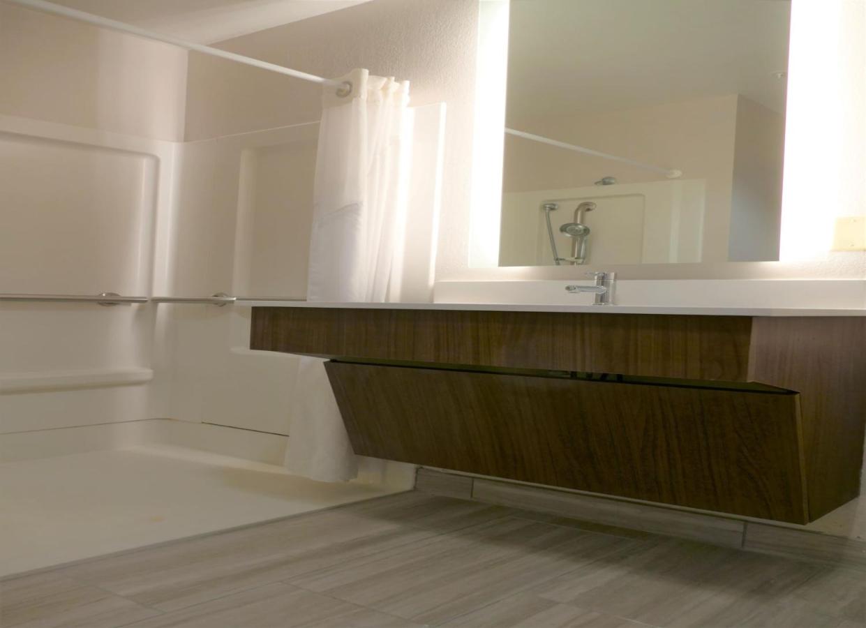 Standard King Room with Accessible Roll-In Shower at Holiday Inn Express Lebanon, an IHG Hotel