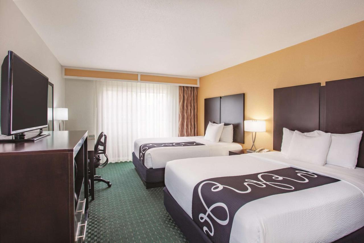 Double Room with Two Double Beds at La Quinta Inn by Wyndham Berkeley
