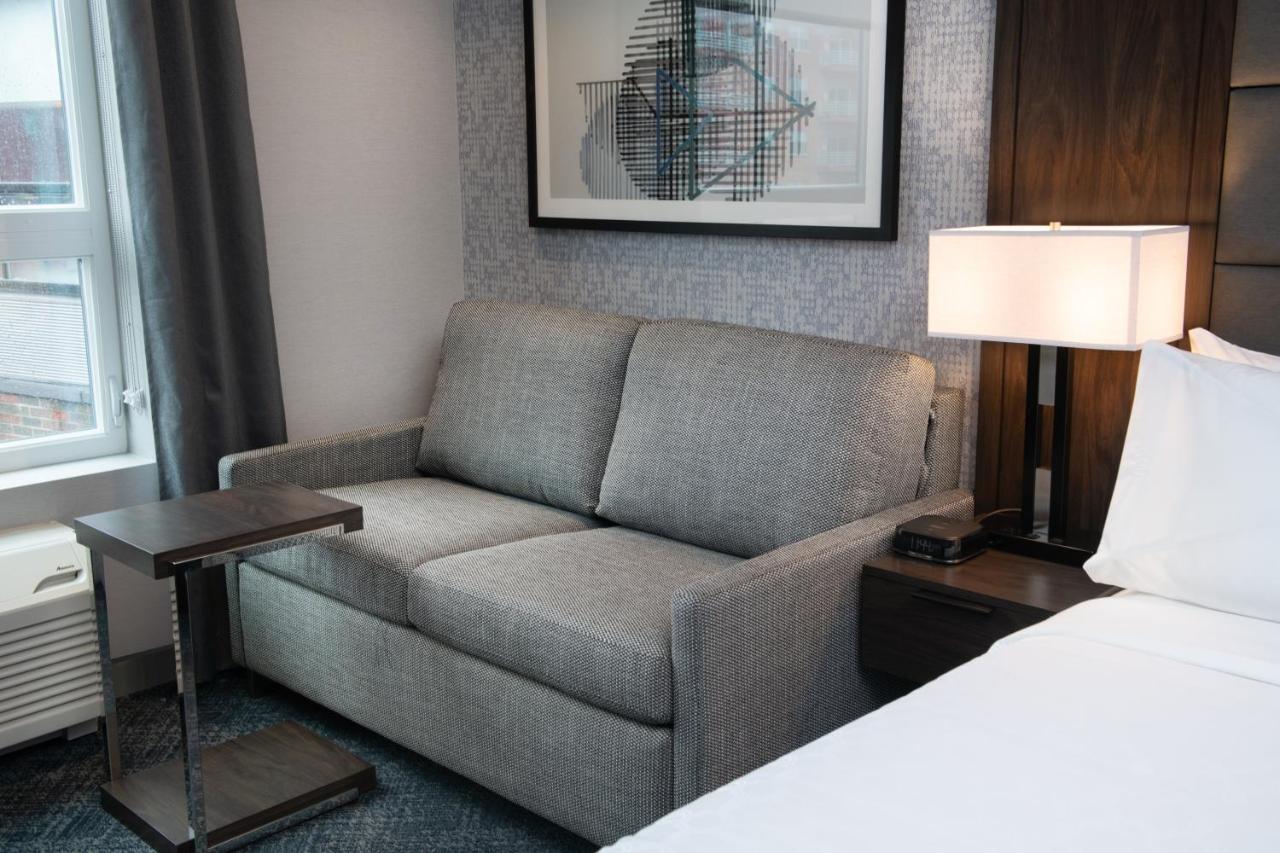 King Room - Mobility Access/Hearing Accessible at Holiday Inn Express Boston South - Quincy by IHG