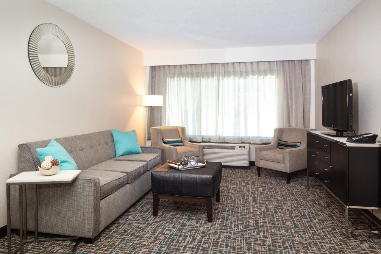 King Suite - Non-Smoking at Crowne Plaza Memphis Downtown by IHG