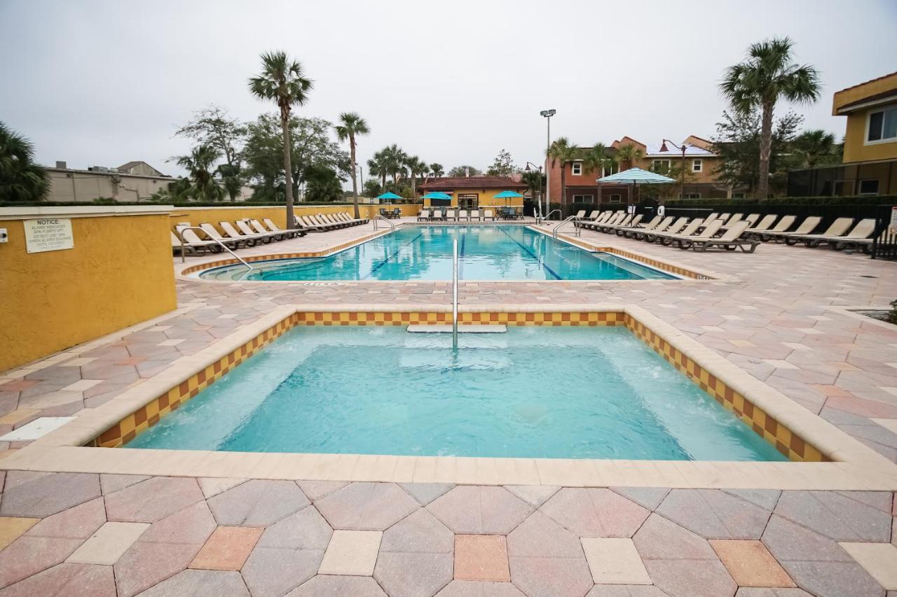 Multi Resorts at Fantasy World, a VRI resort