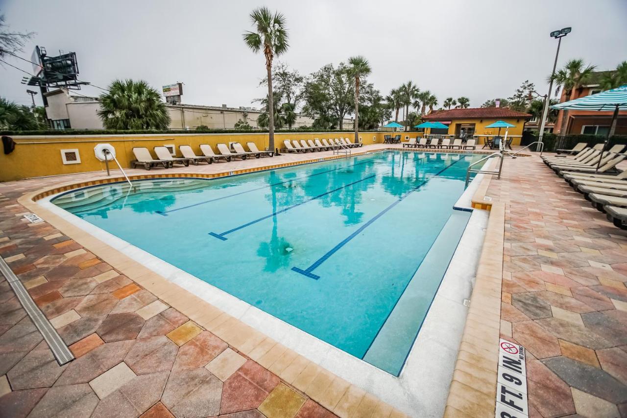 Multi Resorts at Fantasy World, a VRI resort