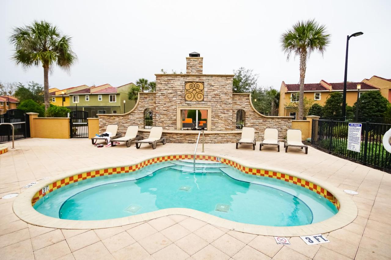 Multi Resorts at Fantasy World, a VRI resort