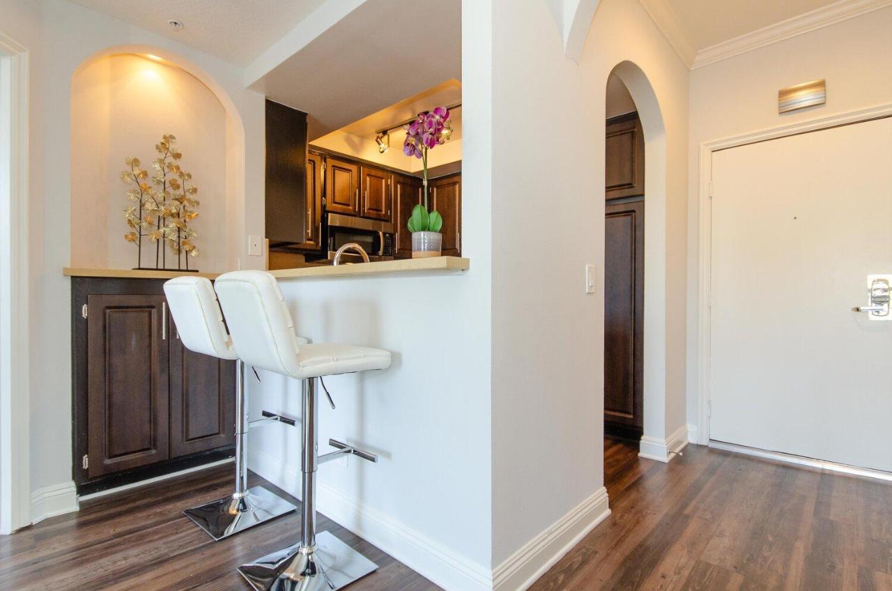 Two-Bedroom Apartment at Luxury Suites - Heart of Beverly Hills