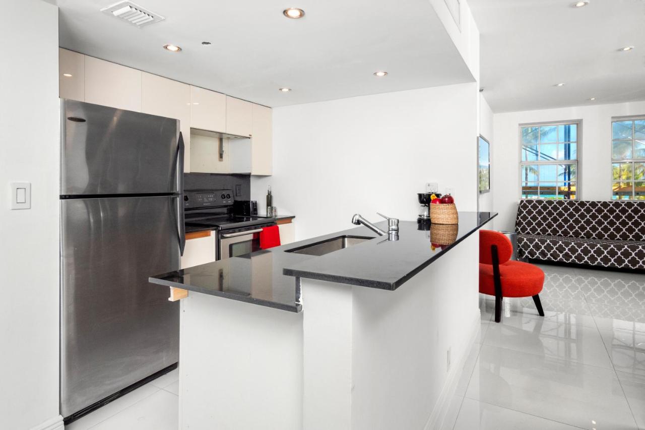 Two-Bedroom Apartment at BEST DEAL! 2BR Modern Beachfront Ocean Drive WiFi