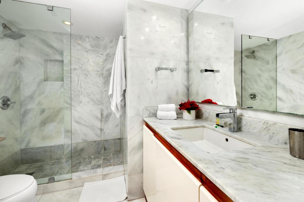 Two-Bedroom Apartment at BEST DEAL! 2BR Modern Beachfront Ocean Drive WiFi