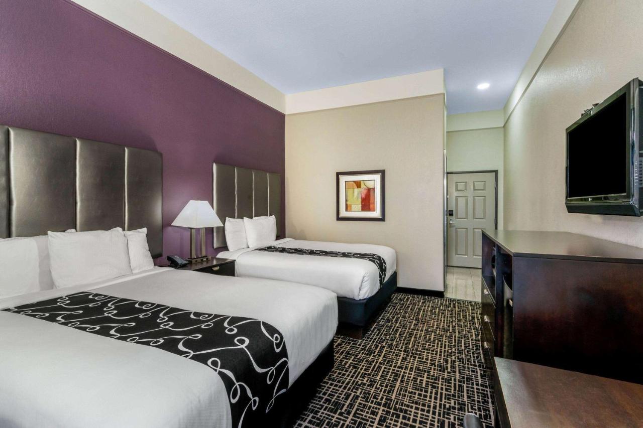 Queen Room with Two Queen Beds - Non-Smoking at La Quinta Inn & Suites by Wyndham Canton MS