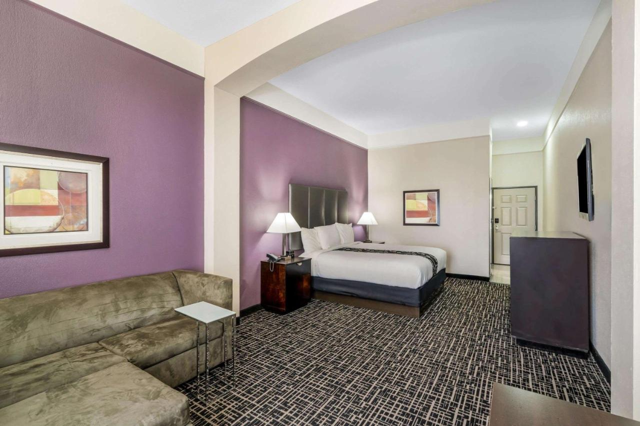 Executive King Room - Non-Smoking at La Quinta Inn & Suites by Wyndham Canton MS