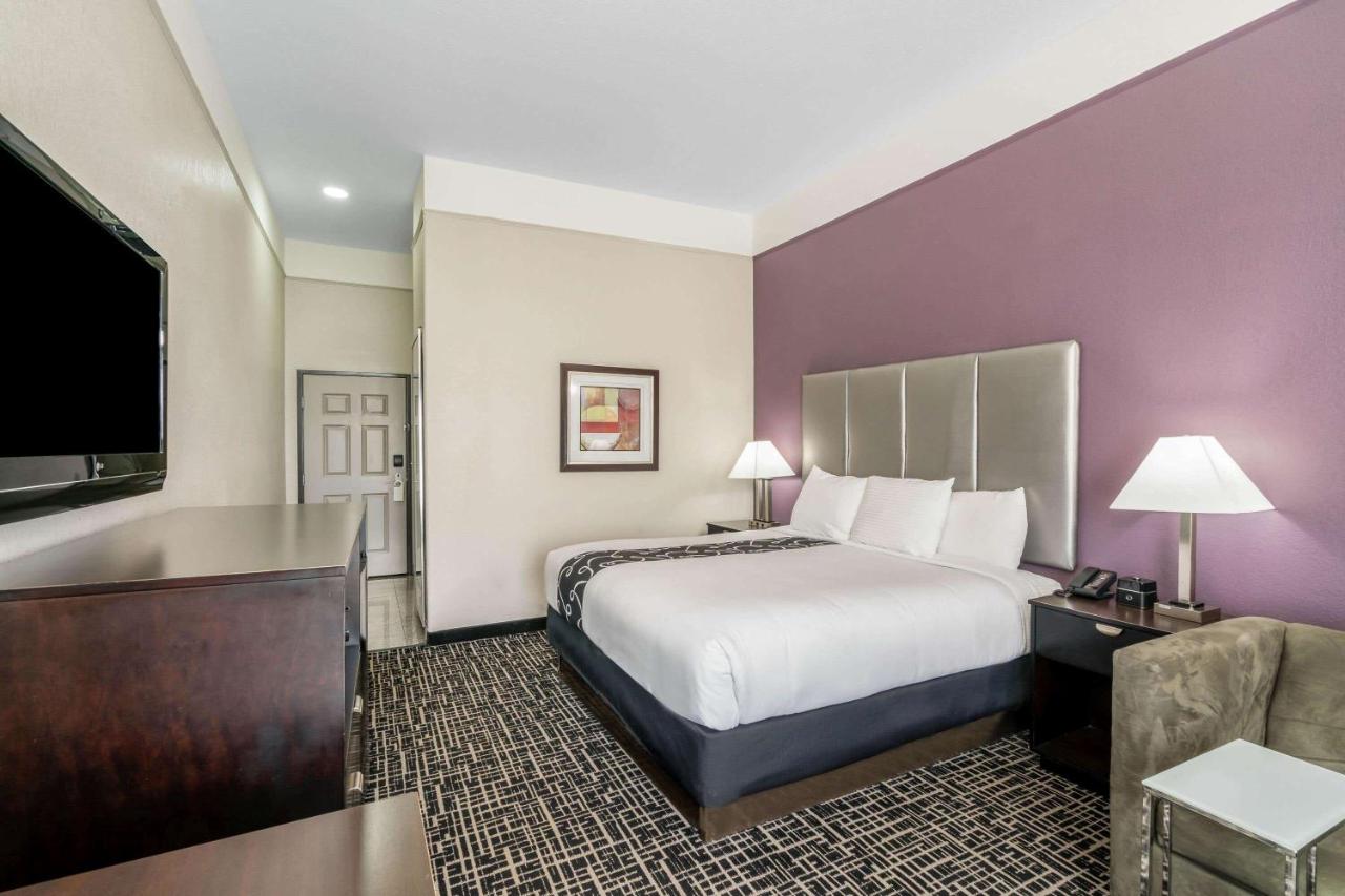 King Room - Non-Smoking at La Quinta Inn & Suites by Wyndham Canton MS