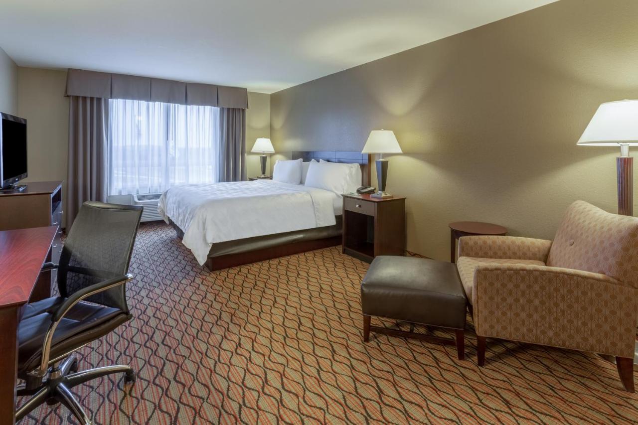 King Room - Hearing Accessible - Roll-in Shower at Holiday Inn Eau Claire South I-94 by IHG