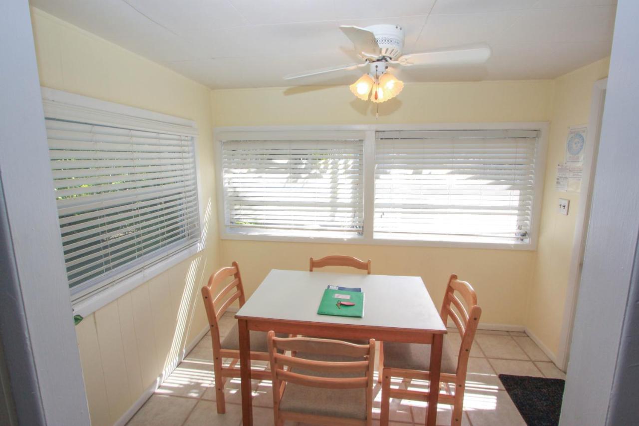 Two-Bedroom Cottage at Gulf Breeze Cottages