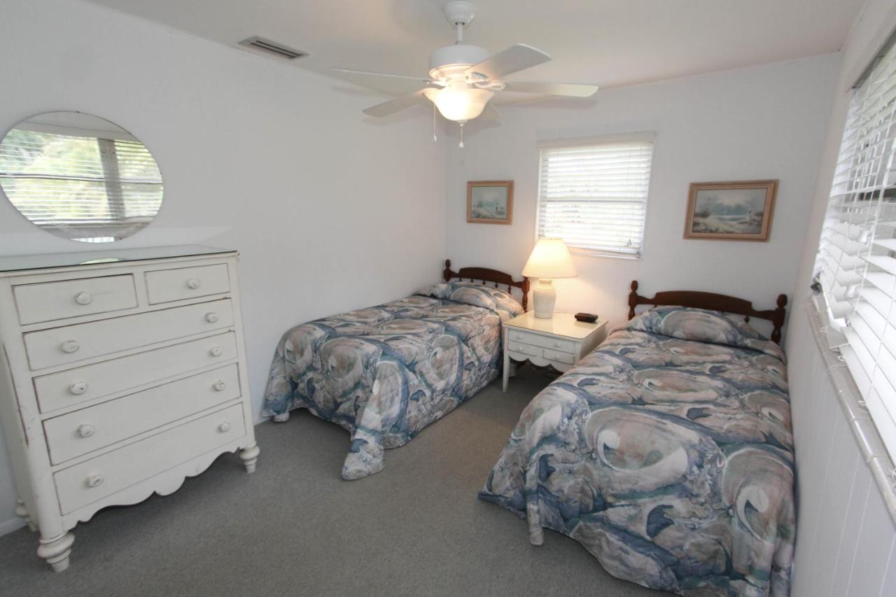 Three-Bedroom Duplex at Gulf Breeze Cottages
