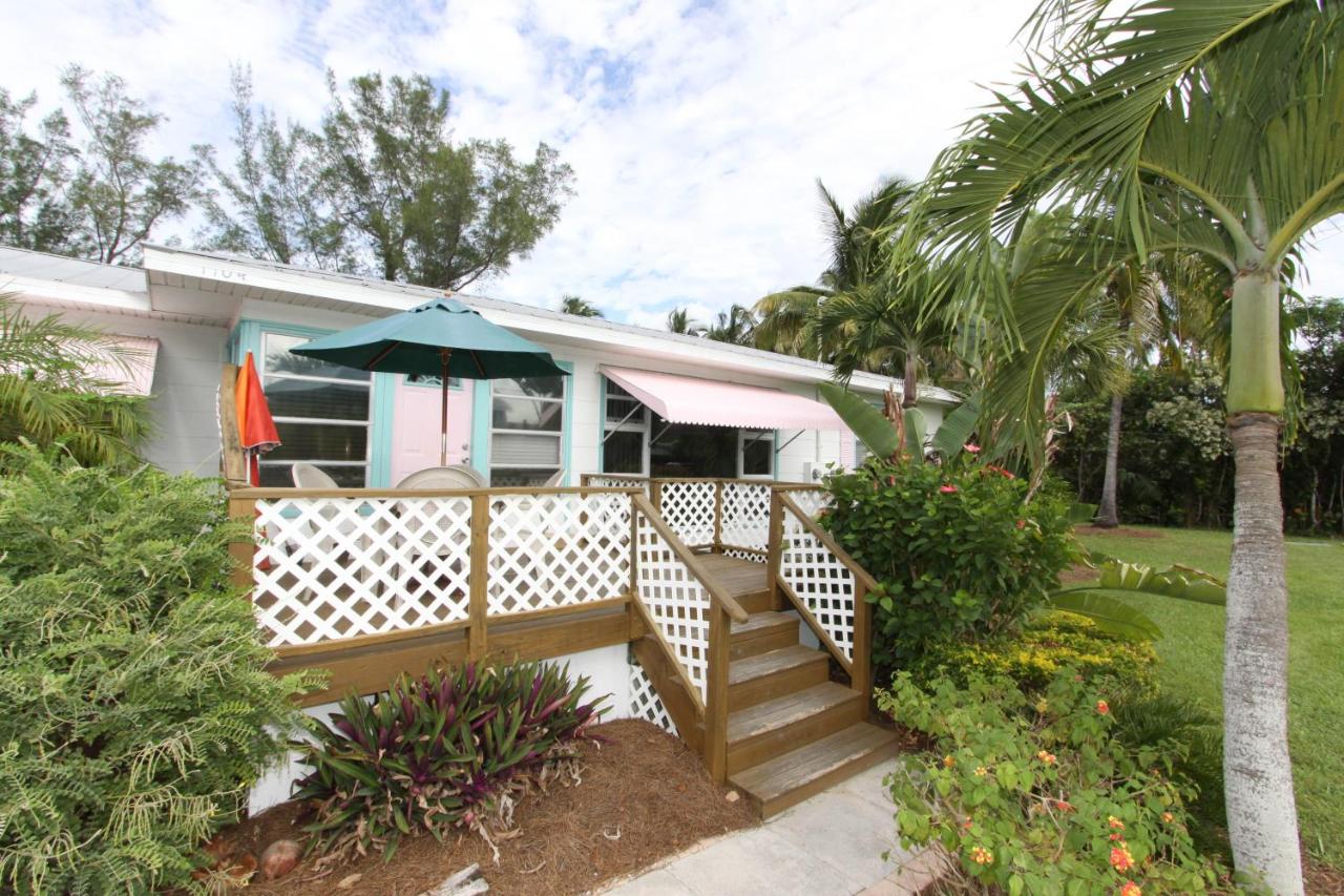 Three-Bedroom Duplex at Gulf Breeze Cottages