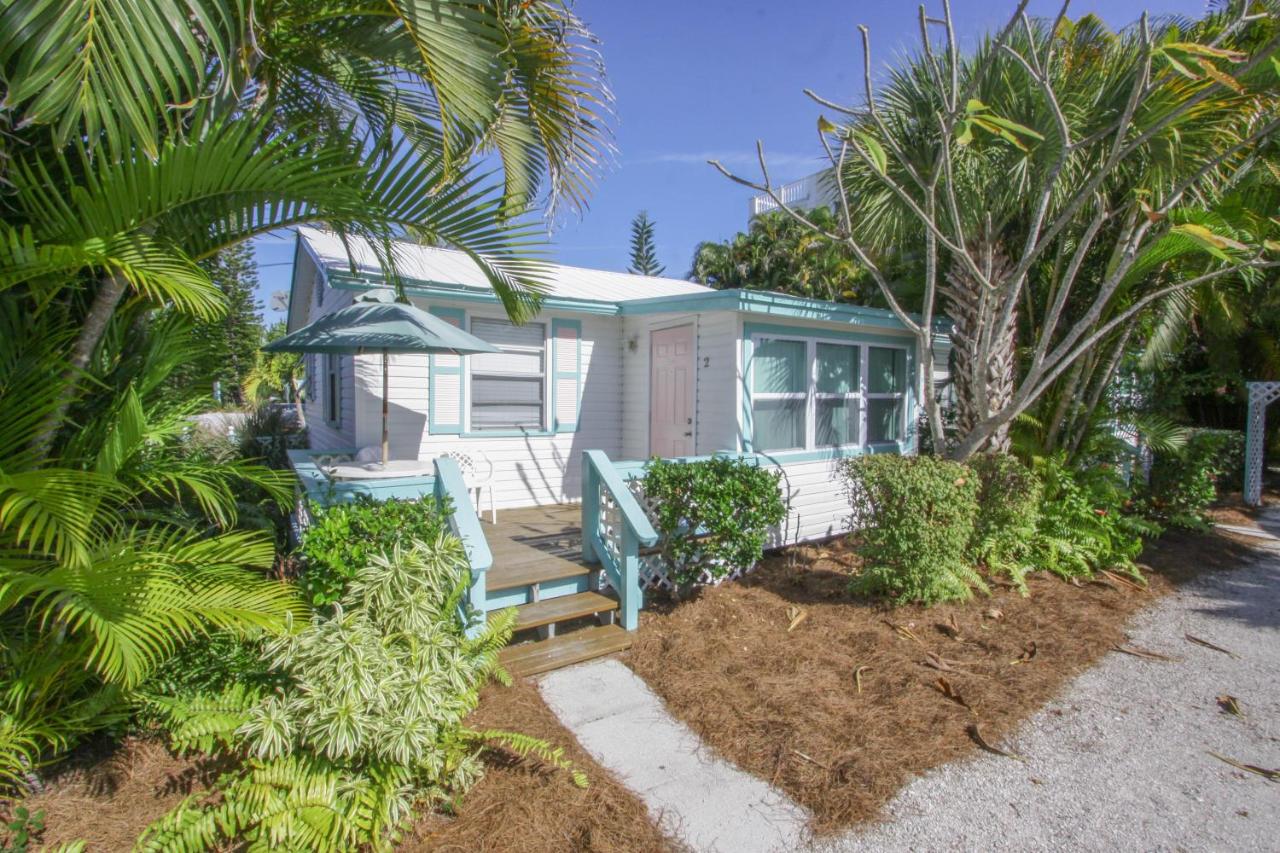 One-Bedroom Cottage at Gulf Breeze Cottages