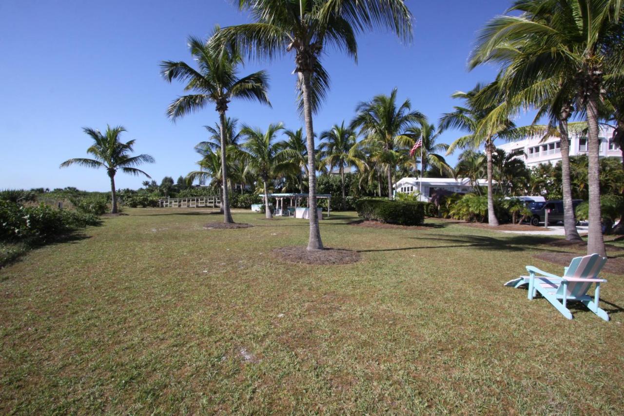 | Gulf Breeze Cottages