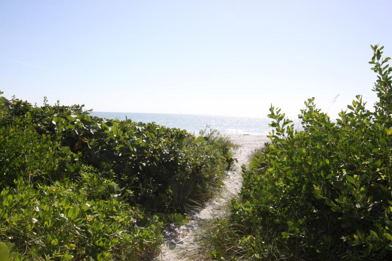 | Gulf Breeze Cottages
