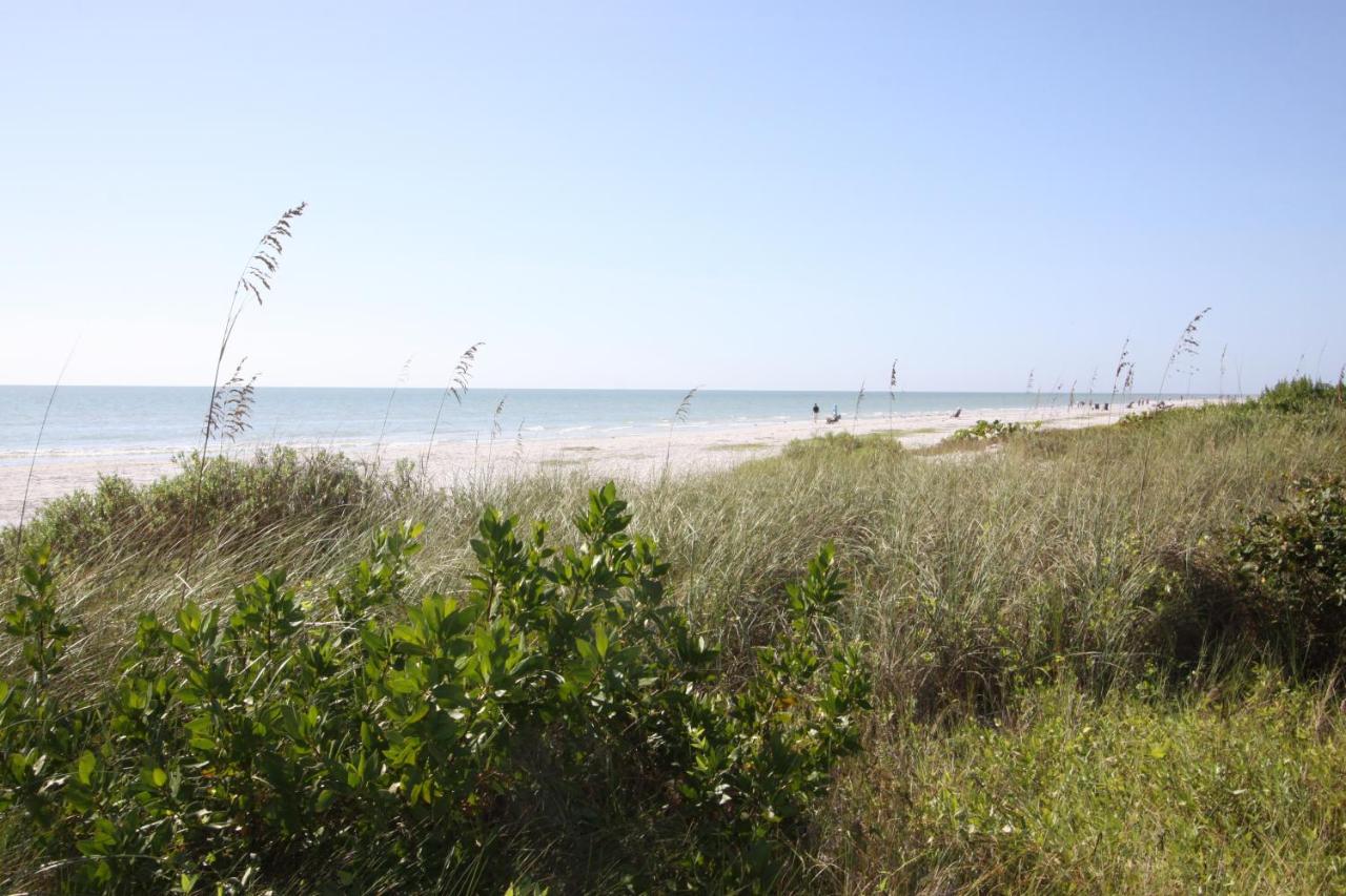  | Gulf Breeze Cottages