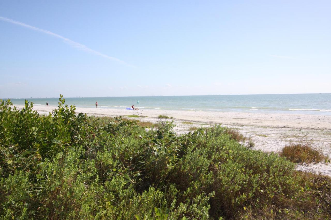 | Gulf Breeze Cottages