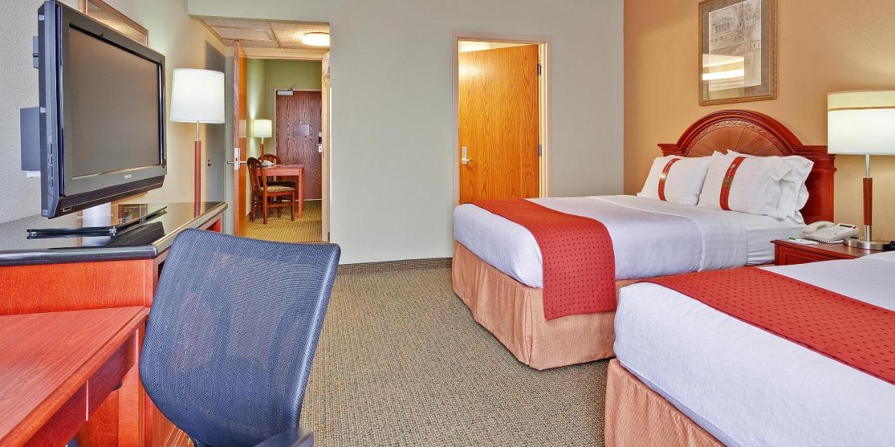 Room with Two Beds - Hearing Accessible - Non-Smoking at Holiday Inn University of Memphis All Suite, an IHG Hotel