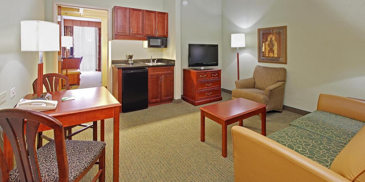 King Room - Mobility Access/Roll in Shower - Non-Smoking at Holiday Inn University of Memphis All Suite, an IHG Hotel